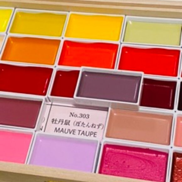 Kuretake Gansai Tambi 100 Watercolour Set - Picture 15 of 15